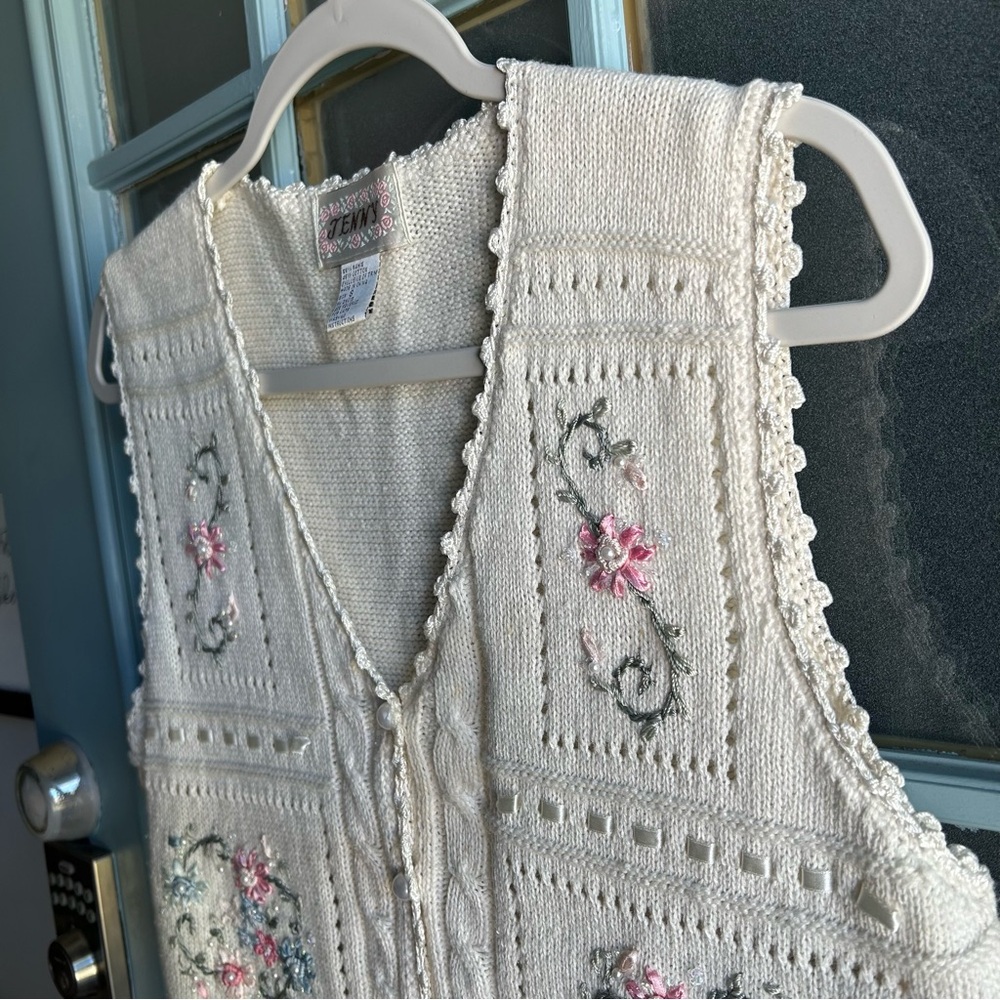 Vintage Knit Sweater Vest Beaded Embroidered Pearl Embellished Flower Cottage S - Picture 8 of 13